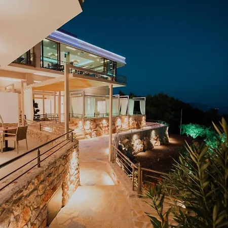 Stork Design Resort *
