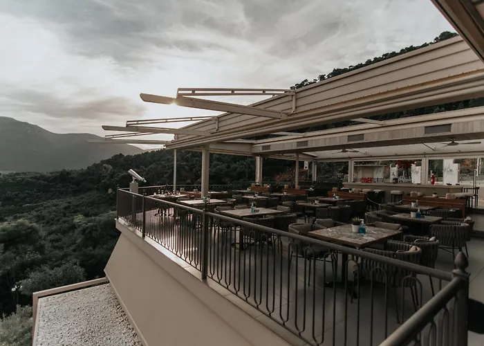 Resort Stork Design *